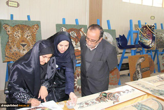 برگزاری اولین همایش اقتصادی مقاومتی در نجف آباد آموزشکده سمیه 6