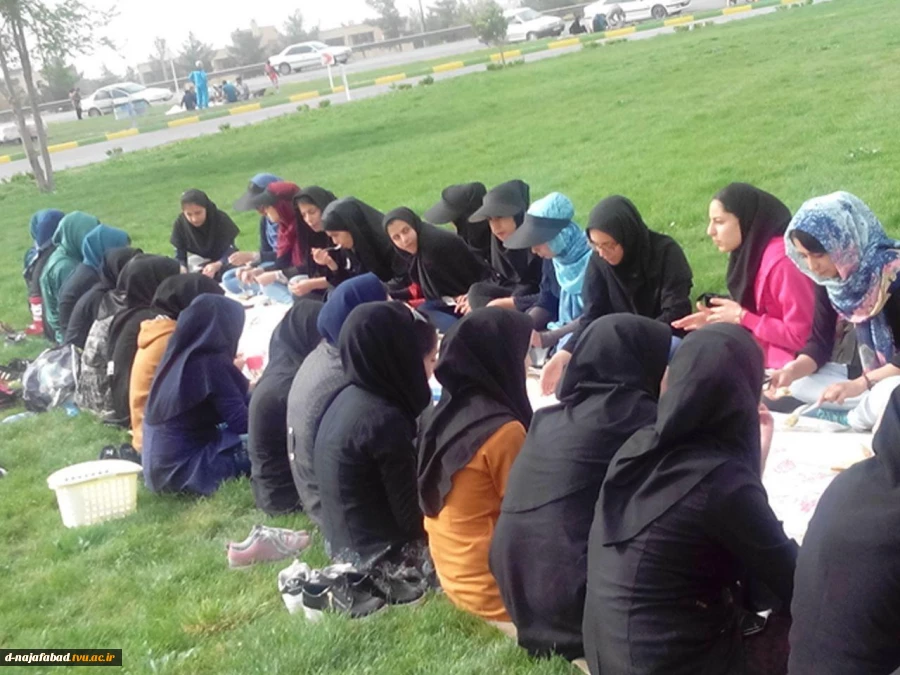 کوه گشت یک روزه تفریحی، باشعار ورزش سلامتی 3