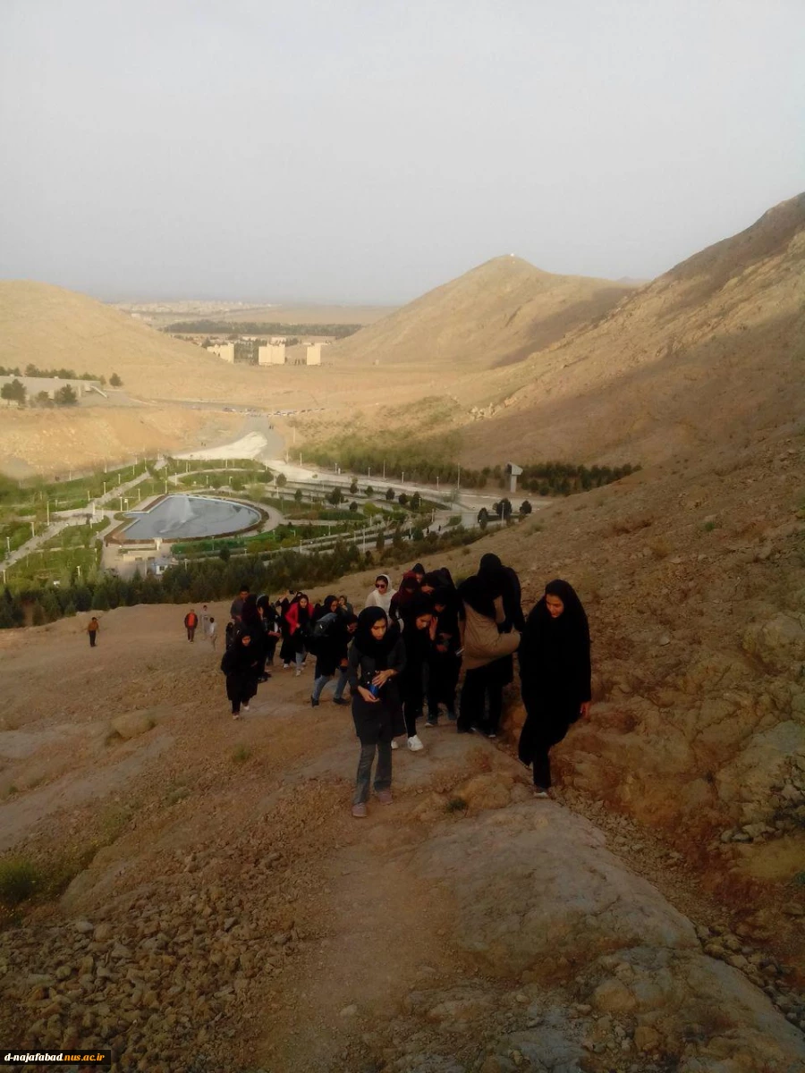 کوه گشت یک روزه تفریحی، باشعار ورزش سلامتی 4