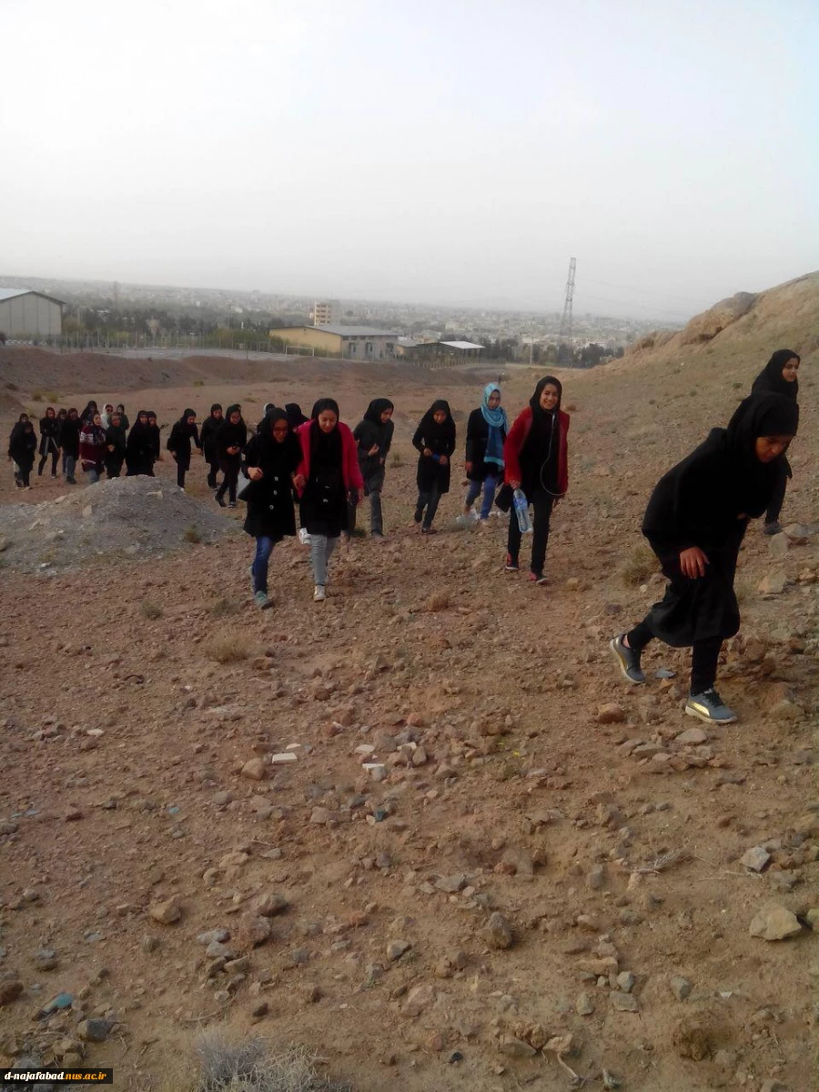 کوه گشت یک روزه تفریحی، باشعار ورزش سلامتی 8