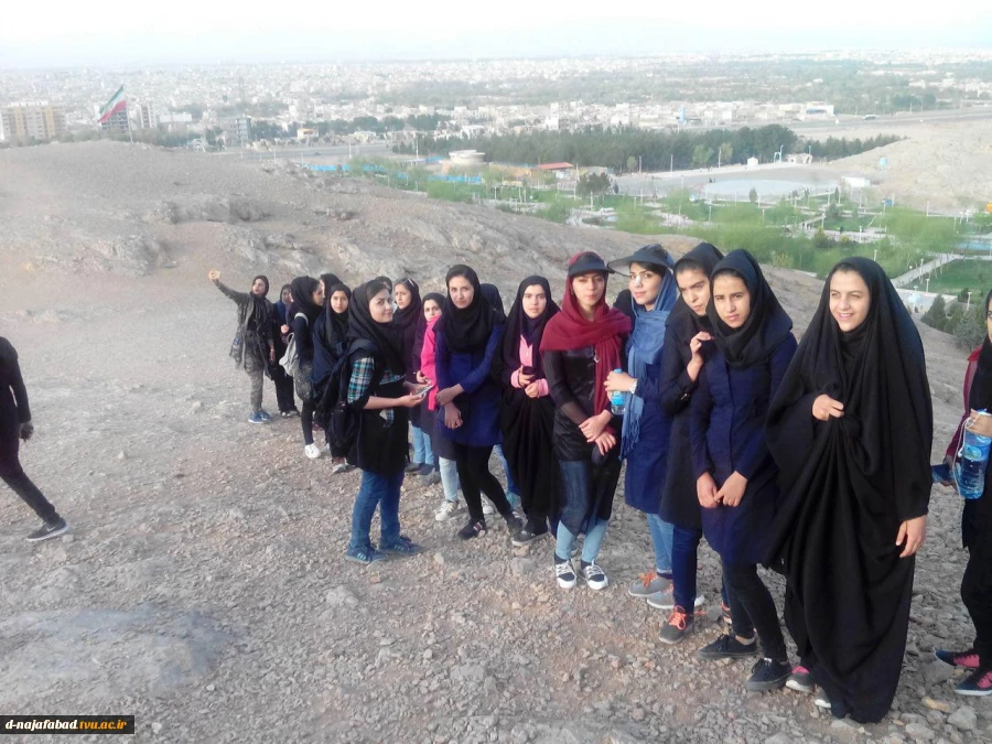 کوه گشت یک روزه تفریحی، باشعار ورزش سلامتی 11