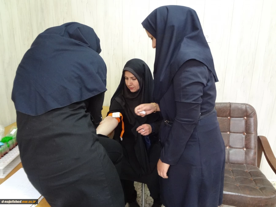انجام آزمایشات سلامت پرسنل دانشکده دختران نجف آباد با همکاری کلینیک فرهنگیان نجف آباد   8