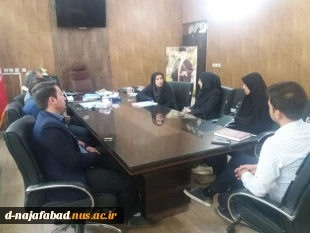 حضور خانم دکتر زارع وآقای اصفهانی ازانجمن خیریه کار آفرینی نذر اشتغال امام حسین اصفهان وبازدید از کارگاههاودستاوردهای دانشجویان دانشکده سمیه ونشست صمیمی باریاست و معاونین مرکز 8