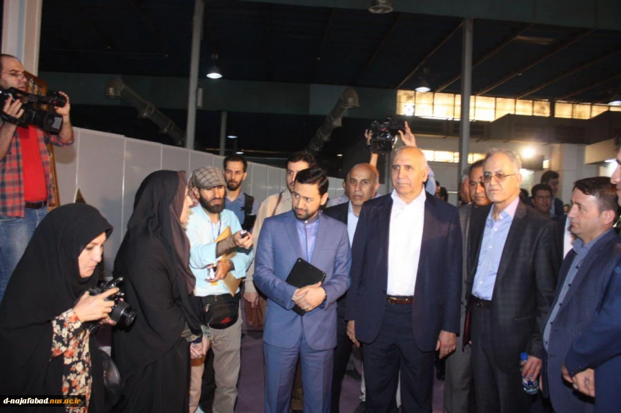 حضوردانشکده فنی حرفه ای سمیه دختران نجف آباددر نهمین نمایشگاه بین المللی سنگ تهران 3