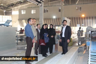 بازدیدریاست،معاونین و مدیر گروههای آموزشکده دختران نجف آباداز کارخانه فناور پلاستیک سپاهان  4