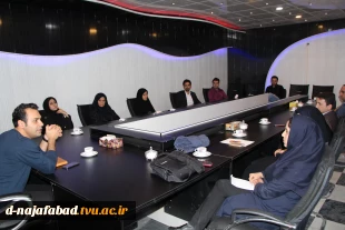 بازدیدریاست،معاونین و مدیر گروههای آموزشکده دختران نجف آباداز کارخانه فناور پلاستیک سپاهان  10