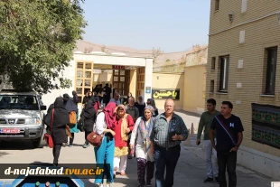 حضور توریستهای آلمانی درآموزشکده دختران نجف آباد  6