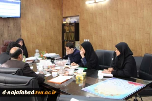 جلسه ستاد شاهدوایثارگر درآموزشکده دختران نجف آباد برگزارشد 4