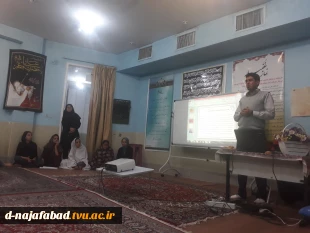 همایش مواد مخدر دانشجویان جدید الورود با حضور سرگرد الله وردی رییس مواد مخدر شهرستان نجف اباد 9