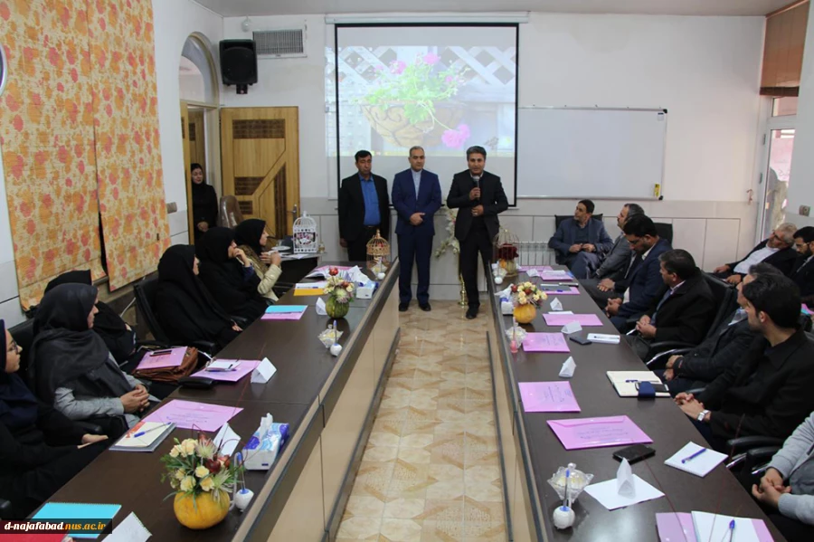 برگزاری دوره تشریفات در خانه صنعت و معدن با آموزشکده دختران نجف آباد 4