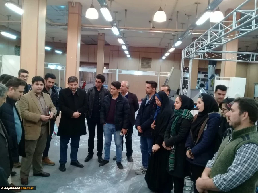 حضور فعال آموزشکده فنی وحرفه ای دختران نجف آباد در نوزدهمین نمایشگاه پژوهش، فناوری و فن بازار با ارائه دستاوردهای دانشجویان درغرفه دانشگاه فنی وحرفه ای کشور 5