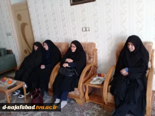 ریاست آموزشکده دختران نجف آباد به همراه معاونین و معاونت فرهنگی بنیاد شهید شهرستان نجف آباد  با سه خاواده شهدا  هشت سال دفاع مقدس دیدار کردند 5