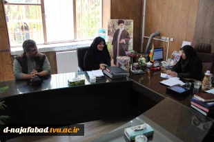 کارگاه خلاقیت درعکاسی درسالن جلسات آموزشکده دختران نجف آباد 2