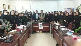 کارگاه خلاقیت درعکاسی درسالن جلسات آموزشکده دختران نجف آباد 8
