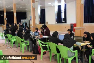 بمناسبت روز جهانی گرافیک اید ه شو درسالن اجتماعات برگزار شد 7
