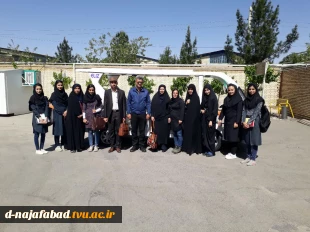 بازدید ریاست دانشکده وهمراهان از مجموعه صنعتی دارکوب 6