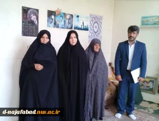 به مناسبت هفته دفاع مقدس  ریاست آموزشکده دختران نجف آباد به همراه  معاونت فرهنگی دانشجویی و مسئول فرهنگی بنیاد شهید شهرستان نجف آباد  با سه خانواده معظم شهدای هشت سال دفاع مقدس دیدار کردند  2