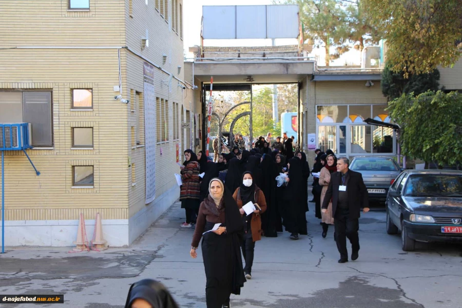 هفتمین آزمون استخدامی متمرکز دستگاه های اجرایی به میزبانی آموزشکده دختران نجف آباد برگزار شد
 3