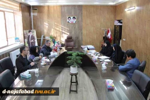 دیدار و گفتگو مرکز فنی و حرفه ای نجف آباد با رییس دانشکده سمیه 2