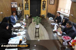 دیدار و گفتگو مرکز فنی و حرفه ای نجف آباد با رییس دانشکده سمیه 4