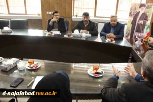 جلسه ستاد شاهد با حضور ریاست و معاونین دانشکده و ریاست و مسئولین بنیاد شهید نجف آباد 5