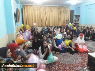 جشن میلاد حضرت فاطمه زهرا (س)، روز زن  و روز مادر در خوابگاه دختران دانشکده فنی و حرفه ای دختران نجف آباد (سمیه) برگزار شد. 3