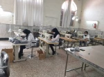 دوخت و آماده سازی ماسک دو لایه در آموزشکده فنی و حرفه ای دختران نجف آباد 4