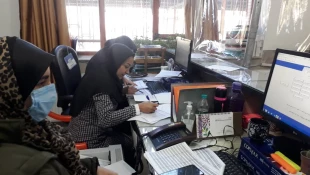هشتمین آزمون استخدامی متمرکز دستگاه های اجرایی به میزبانی آموزشکده دختران نجف آباد برگزار شد 6