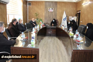 بازدید ریاست دانشگاه فنی وحرفه ای کشور جناب آقای دکتر صالحی عمران از آموزشکده دختران نجف آباد 9