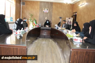 جانشین بسیج اساتید استان اصفهان با بسیج اساتید آموزشکده دختران نجف اباد دیدار وگفتگو نمودند 2