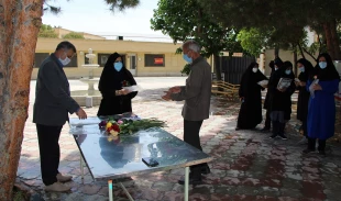 برگزاری بزرگداشت سالروز شهادت استاد مرتضی مطهری وگرامیداشت مقام معلم در آموزشکده فنی و حرفه ای دختران نجف آباد 3