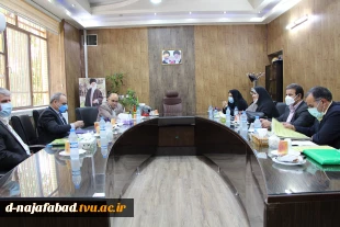 بازدید  هیات نظارت، ارزیابی و تضمین کیفی دانشگاه فنی وحرفه ای وهمراهان از آموزشکده دختران نجف آباد 8