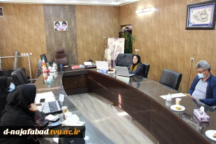 بمناسبت هفته پژوهش 1400  وبیناربا موضوع دقایقی با کارآفرینان در آموزشکده فنی وحرفه ای دختران نجف آباد برگزار کردید