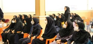 اجرای نمایش خلاق وقصه گویی دانشجویان رشته مربی کودک با موضوع راهی برای ورود به دنیای حرفه‌ای‌ها  3