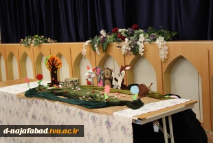 اجرای نمایش خلاق وقصه گویی دانشجویان رشته مربی کودک با موضوع راهی برای ورود به دنیای حرفه‌ای‌ها  9
