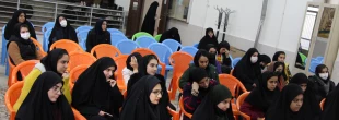 کارگاه آموزشی با موضوع خودشناسی وهویت یابی در آموزشکده دختران نجف آباد  7