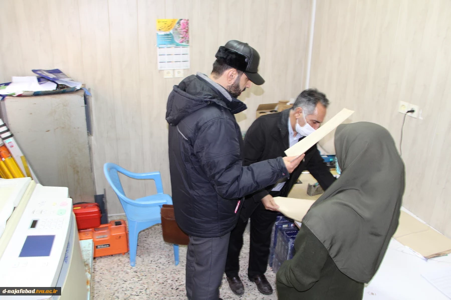 بازدید نماینده نظارت و ارزیابی وتضمین کیفیت دانشگاه فنی وحرفه ای استان اصفهان از امتحانات پایام ترم آموزشکده  دختران نجف آباد 2