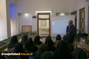 دیدار وگفتگو گروه پژوهش، کارآفرینی و ارتباط با صنعت آموزشکده دختران نجف آباد با آقای دکتر خسروی هیات علمی دانشگاه اصفهان و کارآفرینی نمونه کشوری  4