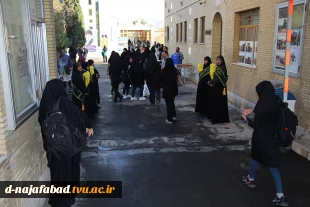 آیین بازگشایی دانشگاه ها واستقبال از دانشجویان با حضورخادم یاران حرم رضوی در آموزشکده دختران نجف آباد برگزار شد  7
