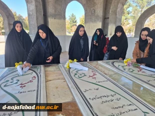 بمناسبت هفته بسیج ، قبور مطهر یادمان شهدای غواص امیرآباد غبار روبی وعطر افشانی شد. 5