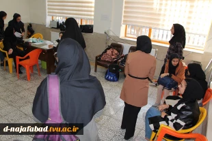میز خدمت و پویش ملی سلامت ،تیم غربالگری شبکه بهداشت نجف آباد درآموزشکده دختران نجف آباد  7
