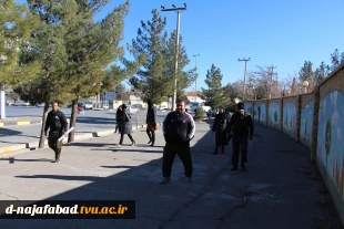 برگزاری پیاده روی کارکنان آموزشکده دختران نجف آباد به مناسبت ایام الله دهه مبارک فجر 1402 3