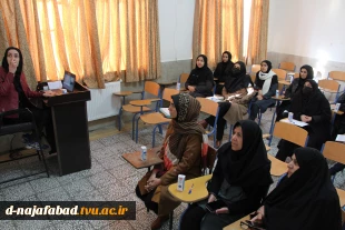 برگزاری کارگاه آموزشی اصلاح سبک زندگی با تغدیه سالم در آموزشکده دختران نجف آباد 3