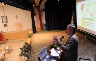 کرسی آزاد اندیشی با موضوع انتخابات وحضور حداکثری درآموزشکده دختران نجف آباد برگزار شد. 3
