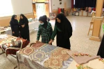 بازدید دانش آموزان هنرستان فنی وحرفه ای و کارودانش شهرستان ازنمایشگاه برپا شده هفته مشاغل در آموزشکده دختران نجف آباد 
 3