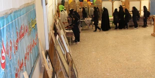 بازدید دانش آموزان هنرستان فنی وحرفه ای و کارودانش شهرستان ازنمایشگاه برپا شده هفته مشاغل در آموزشکده دختران نجف آباد 
 6