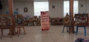 بازدید دانش آموزان هنرستان فنی وحرفه ای و کارودانش شهرستان ازنمایشگاه برپا شده هفته مشاغل در آموزشکده دختران نجف آباد 
 8