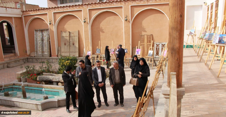 در_هفته_پژوهش_1403
 مسئولین از نمایشگاه عکاسی و دستاوردها و توانمندی های دانشجویی آموزشکده ملی مهارت دختران نجف آباد بازدید کردند
به گزارش روابط عمومی دختران نجف آباد
 3