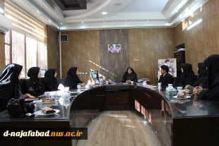 همزمان با میلاد حضرت زهرا(س) نمایشگاه گیاهان دارویی در آموزشکده ملی مهارت دختران نجف آباد افتتاح گردید  2