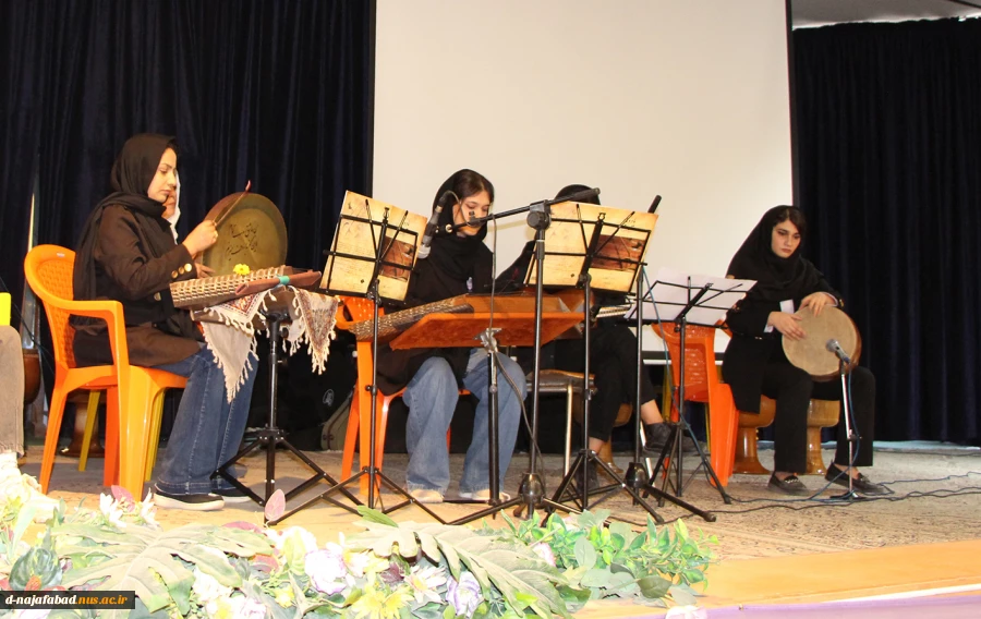 جشن میلاد حضرت فاطمه زهرا (س) در آموزشکده ملی مهارت دختران نجف آباد  
برگزار شد
 2